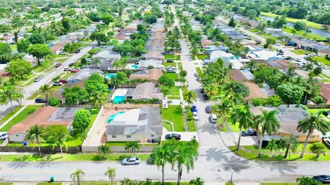 View/Area - 6875 NW 1st Ct, Margate, FL 33063 photo 4 of 6