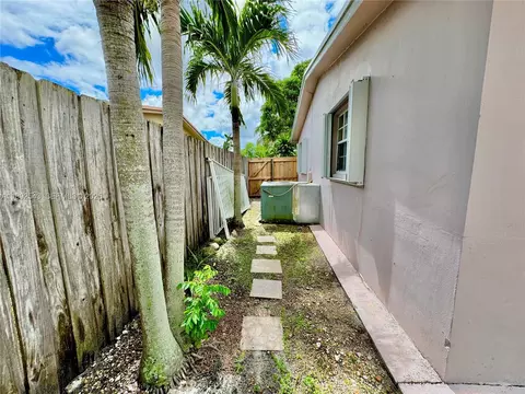 Exterior - 6875 NW 1st Ct, Margate, FL 33063 photo 11 of 11