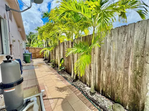 Exterior - 6875 NW 1st Ct, Margate, FL 33063 photo 10 of 11