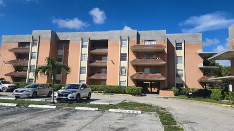 17600 NW 68th Ave #B2002, Hialeah, FL 33015 photo 1