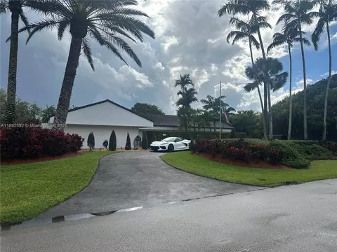8050 SW 170th St, Palmetto Bay, FL 33157