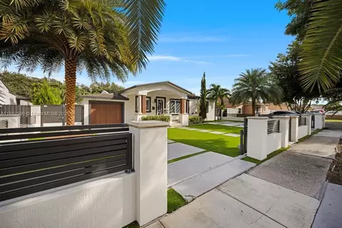 155 W 60th St, Hialeah, FL 33012