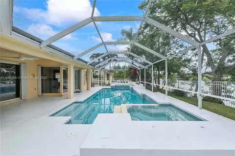 840 NW 132nd Ave, Sunrise, FL 33325