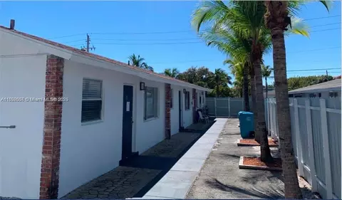 401 SE 23rd Ave, Boynton Beach, FL 33435