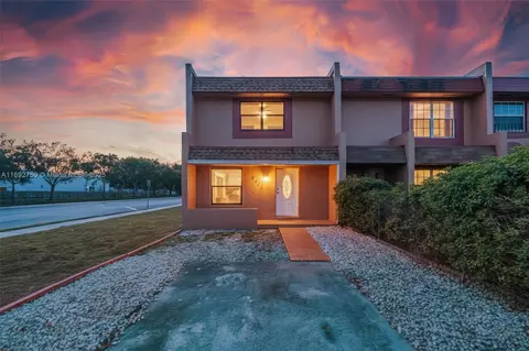 2754 NW 193rd Ter, Miami Gardens, FL 33056