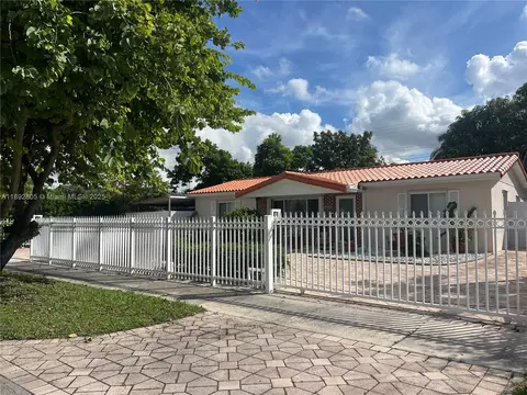 1311 SW 102nd Ct, Miami, FL 33174