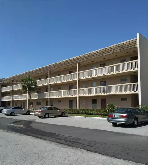 6150 NW 62nd St #308, Tamarac, FL 33319