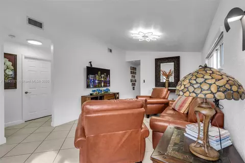 Other - 3155 W 68th Pl, Hialeah, FL 33018 photo 3 of 8