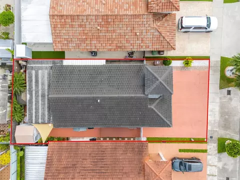 View/Area - 3155 W 68th Pl, Hialeah, FL 33018 photo 12 of 13