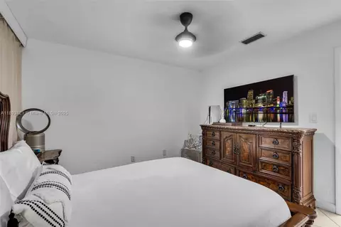 Bedroom - 3155 W 68th Pl, Hialeah, FL 33018 photo 3 of 7