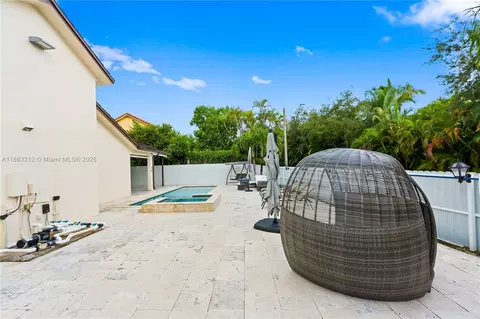 Exterior - 9182 NW 148th St, Miami Lakes, FL 33018 photo 3 of 8