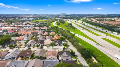 View/Area - 9182 NW 148th St, Miami Lakes, FL 33018 photo 4 of 4