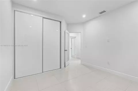 Bedroom - 9182 NW 148th St, Miami Lakes, FL 33018 photo 1 of 6