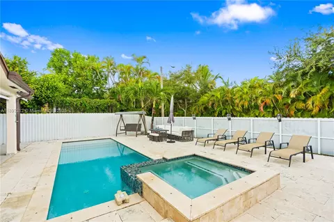 Exterior - 9182 NW 148th St, Miami Lakes, FL 33018 photo 8 of 8