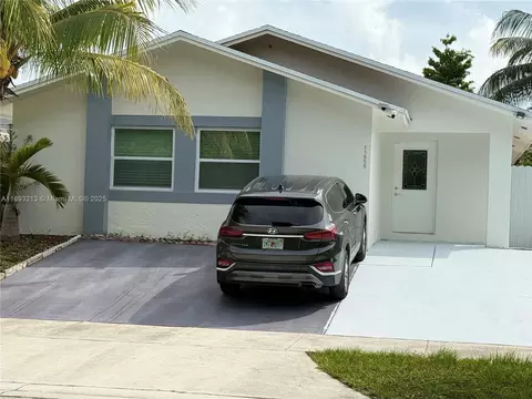 11958 SW 210th Ter, Miami, FL 33177