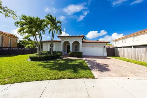 2122 NE 39th Ter, Homestead, FL 33033