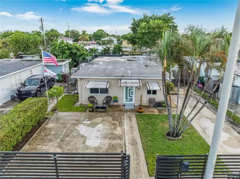 View/Area - 940 E 21st St, Hialeah, FL 33013 photo 1 of 7