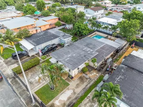 View/Area - 940 E 21st St, Hialeah, FL 33013 photo 7 of 7