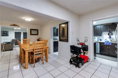 Dining - 940 E 21st St, Hialeah, FL 33013 photo 1 of 1