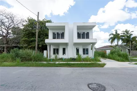 10290 SW 174th Ter, Miami, FL 33157
