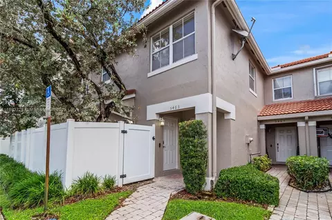 5463 SW 125th Ter, Miramar, FL 33027