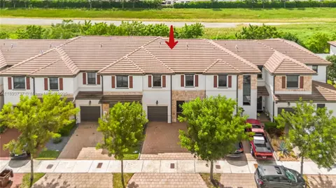 3354 W 100th Ter, Hialeah, FL 33018