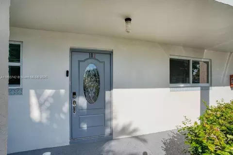 8300 Sunrise Lakes Blvd #102, Sunrise, FL 33322