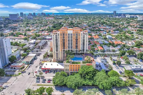 3232 SW 22nd Ter #1703, Miami, FL 33145