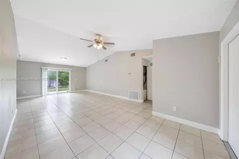 1920 NW 3rd Ave, Pompano Beach, FL 33060 photo 18