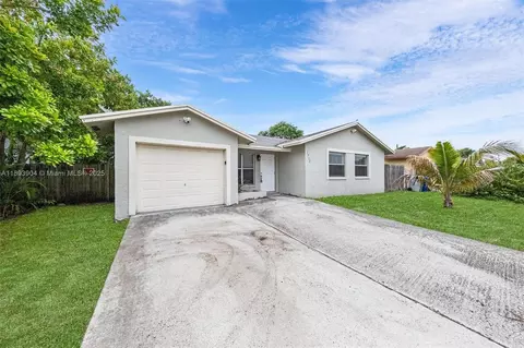 1920 NW 3rd Ave, Pompano Beach, FL 33060 photo 4