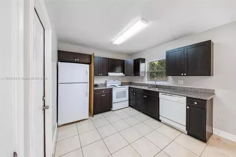 1920 NW 3rd Ave, Pompano Beach, FL 33060 photo 9