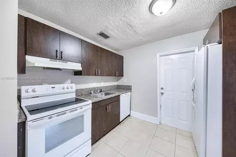 Other - 5736 Simms St, Hollywood, FL 33021 photo 4 of 18