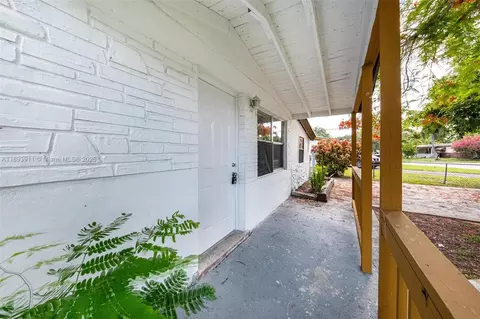 Exterior - 5736 Simms St, Hollywood, FL 33021 photo 3 of 12