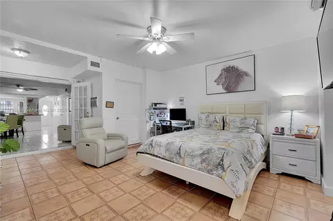 810 W 80th Pl, Hialeah, FL 33014 photo 21