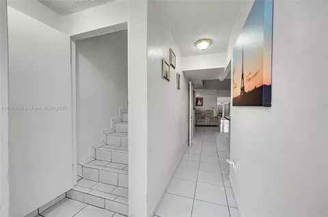 810 W 80th Pl, Hialeah, FL 33014 photo 6