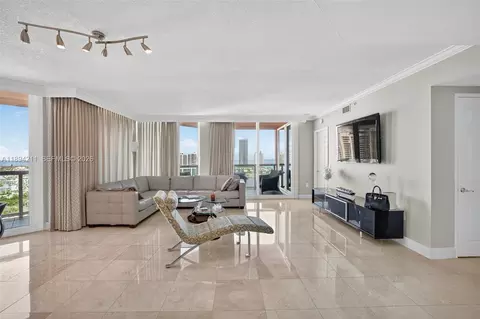3370 Hidden Bay Dr #2607, Aventura, FL 33180