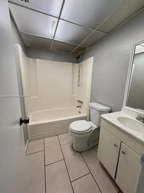 2800 NW 56th Ave #A303, Lauderhill, FL 33313