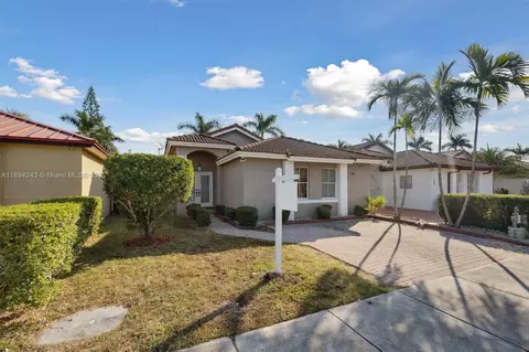 957 NW 132nd Ave W, Miami, FL 33182