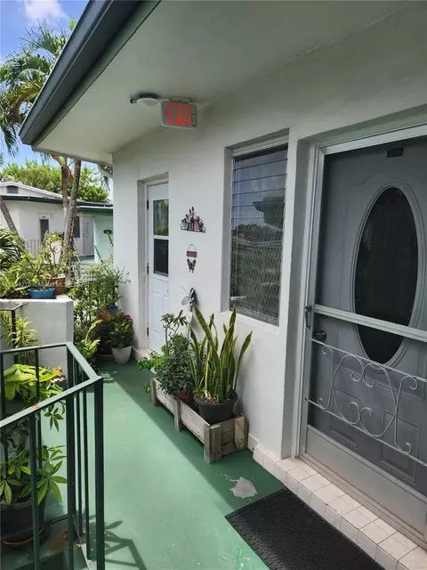 18710 NE 18th Ave #209, Miami, FL 33179