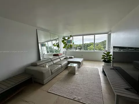 8233 Harding Ave #403, Miami Beach, FL 33141