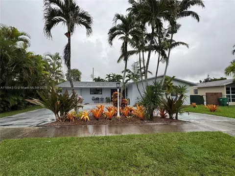 8275 SW 47th Ter, Miami, FL 33155