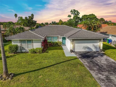 11197 NW 21st St, Coral Springs, FL 33071