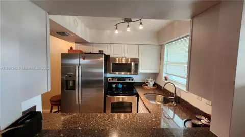 20 SE 13th St #C4, Boca Raton, FL 33432