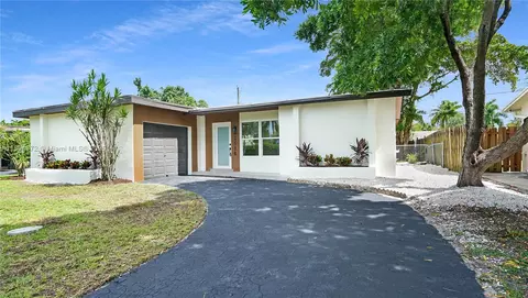 2510 N Pine Island Rd, Sunrise, FL 33322