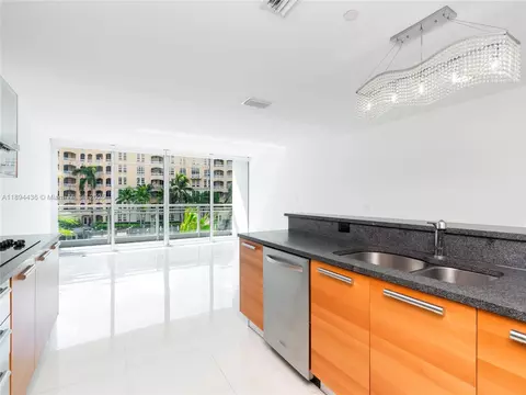2950 NE 188th St #225, Aventura, FL 33180