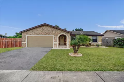 29861 SW 165th Ave, Homestead, FL 33033