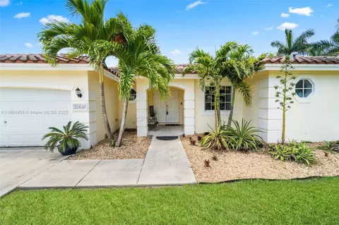 20438 SW 327 St, Homestead, FL 33030