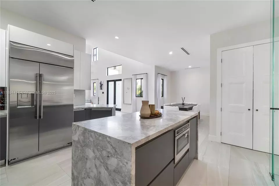 Kitchen - 12250 SW 103rd Ter, Miami, FL 33186 photo 3 of 6