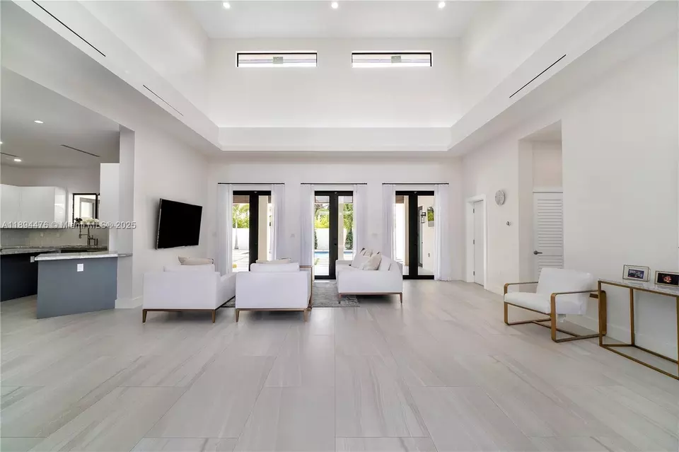 Living - 12250 SW 103rd Ter, Miami, FL 33186 photo 2 of 5