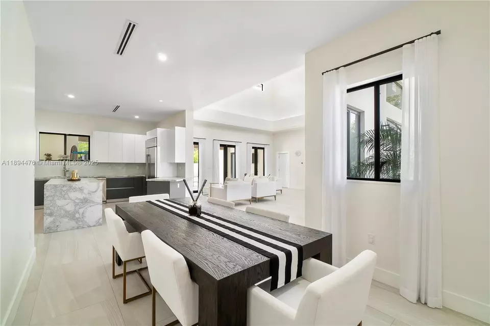Dining - 12250 SW 103rd Ter, Miami, FL 33186 photo 1 of 2